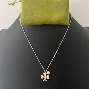 Tory Burch Twisted Rope  Pearl Gold Pendant Necklace